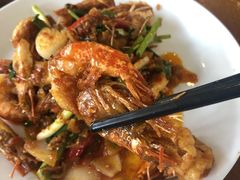 -大树下海鲜饭店