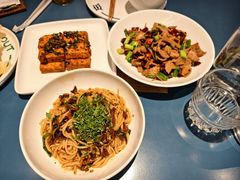 -一坐一忘云南菜(嘉里中心店)
