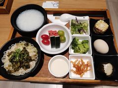 -乐领拈花溪·林涧食韵