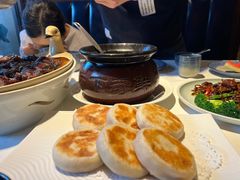 -八府香鸭·啫啫煲(华山路店)