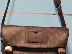 -LV路易威登(德基广场店)