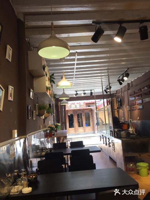 勺子米线·云南传统小吃市集(四方街店)大堂图片