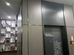 -丽辰酒店(深圳翻身地铁站店)