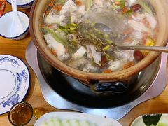 石橄榄炖鸡-洪大厨鸡煲(福田店)