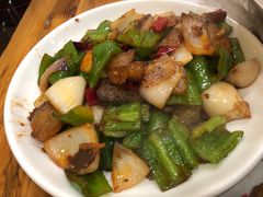 回锅肉-黑皮酸菜鱼(绣花巷店)