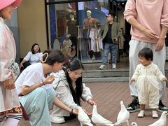 -王府井奥莱临潼小镇(临潼店)