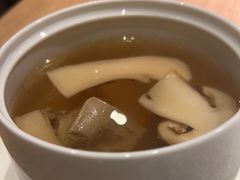 松茸炖海螺汤-莲·中餐厅(成都首座万豪酒店)