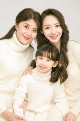 -时光纪亲子全家福照相馆(静安店母女写真父母纪念照)