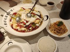-江渔儿酸菜鱼(映月湖环宇城店)