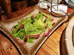 莴笋炒腊肉-滇香肴·云南菜蒸汽石锅鱼(云南北路店)