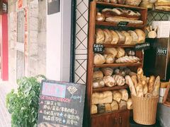 门面-Juicy Bakery(大学路店)