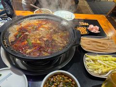 -小饕荟雅安贡椒鱼鲜馆(广福桥店)