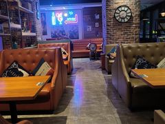 -豪客嘉族·麦尼顿西餐厅(乐福天下店)