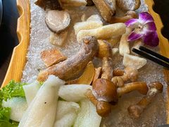 -滇釜火锅·能喝汤的火锅(车公庄店)