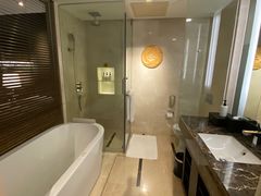 -青岛海尔洲际酒店