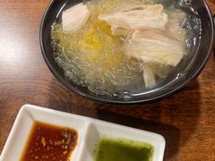 五花肉炖酸菜-欧阳家吊炉饼(九纬路店)
