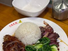 双拼饭-澳门陈光记烧味饭店(南京德基广场店)