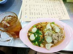 猪肉细米粉汤-榮泰米粉湯(Left Shop)