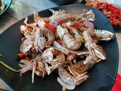 -沪小胖小龙虾(淮海中路旗舰店)