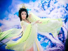 -九月鹰飞汉服摄影工作室