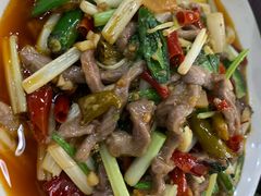 泡椒牛肉丝-卢六川汤肉(南方花园店)