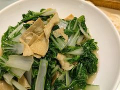 -江城小馆陕南妈妈菜·全球旅行餐厅(钟楼店)