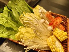 -老城鲜·小海鲜贝贝煲火锅(壹方城店)
