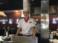 -利昂法式铁板主题餐厅(新奥购物中心店)