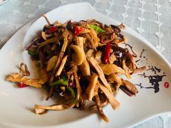 -小厨子私房菜·云南美食店