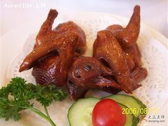 海逸吊烧乳鸽-海逸海鲜酒家(古北店)