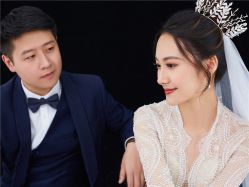 -易摄影婚纱摄影工作室