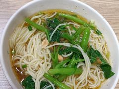 重庆小面-秦云老太婆摊摊面(观音桥店)