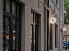 -Fridi Patisserie Cafe