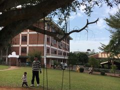 -侯臣咖啡文化村