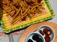 -肥肥虾庄·金牌油焖大虾(杨园滨江时代walk店)