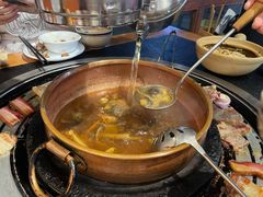 -阿山卓·野生菌火锅·纳西火塘烤肉