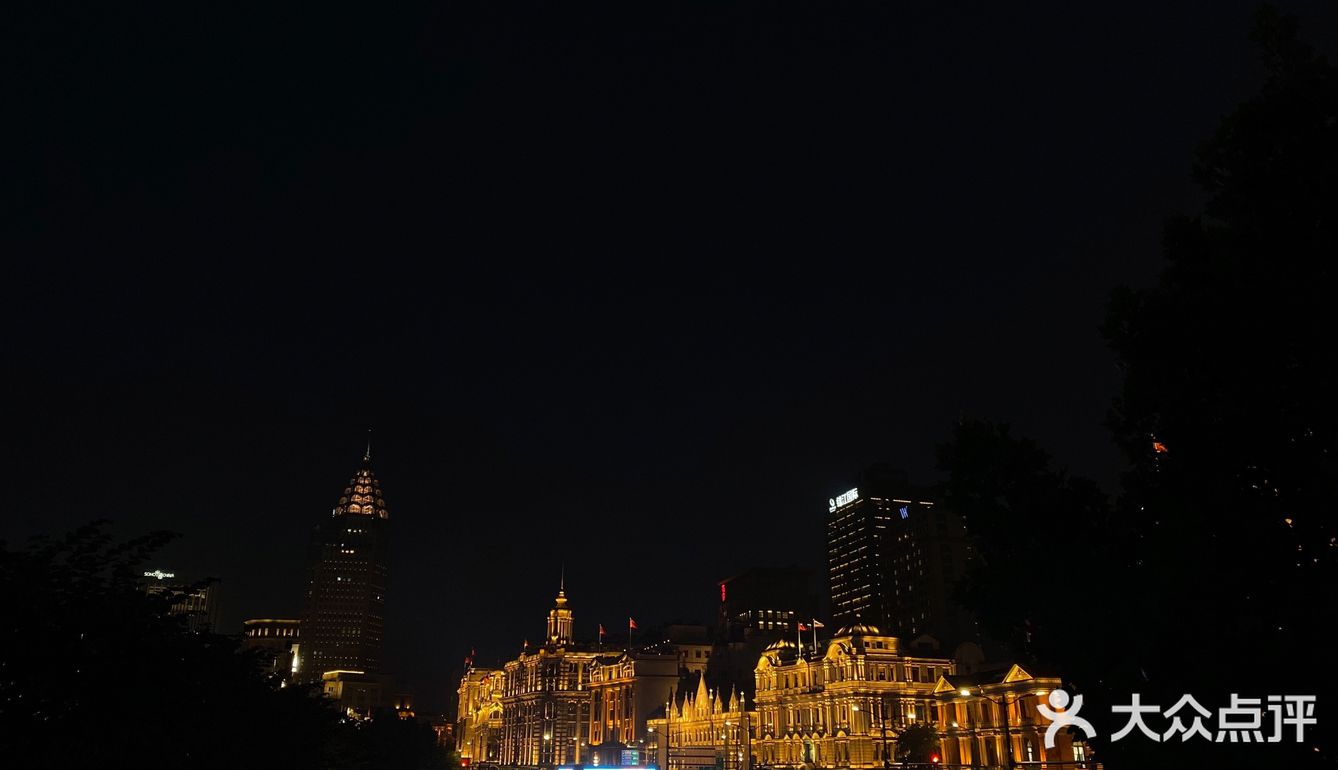 《上海-乌镇-杭州》