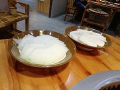 -锅来乐地锅鸡(安亭店)