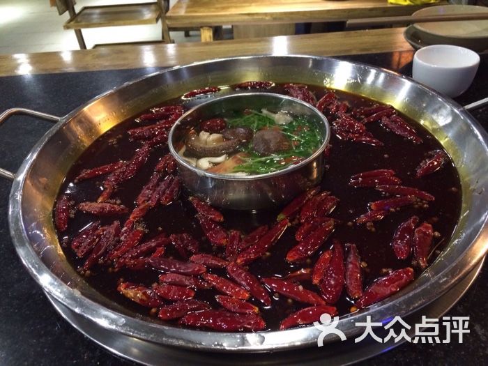 大龙燚火锅(梅川路店)招牌锅中锅(微辣)图片 - 第1818张