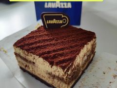 -LAVAZZA 拉瓦萨咖啡(北外滩来福士店)