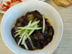 -贵宾庄炸酱面·韩式料理(高区店)
