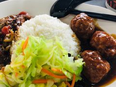 红烧狮子头盖饭-田老师红烧肉(通州果园物美档口店)