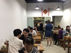 大堂-阿姨小肉摊(同济西苑店)