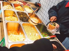 自助取餐区-三兄弟高炉烧饼