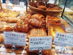 -苹果花园(龙漕路店)