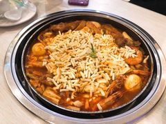 -三清洞摩西韩式年糕火锅(威高广场店)