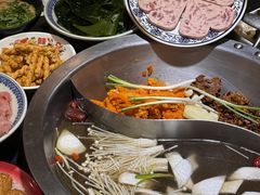 -沸炉重庆老火锅(军事博物馆店)