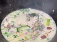 -鲜潭蒸汽石锅鱼(五道口购物中心店)