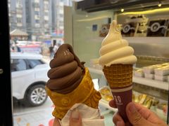 鱼饼冰淇淋-高力乐面包咖啡厅(西塔店)