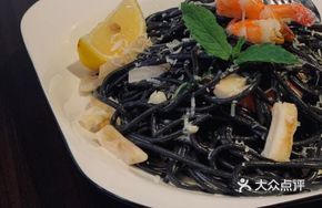 Mint Seafood Squid Pasta